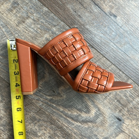 Nasty Gal Heeled woven Sandals - Picture 9 of 10
